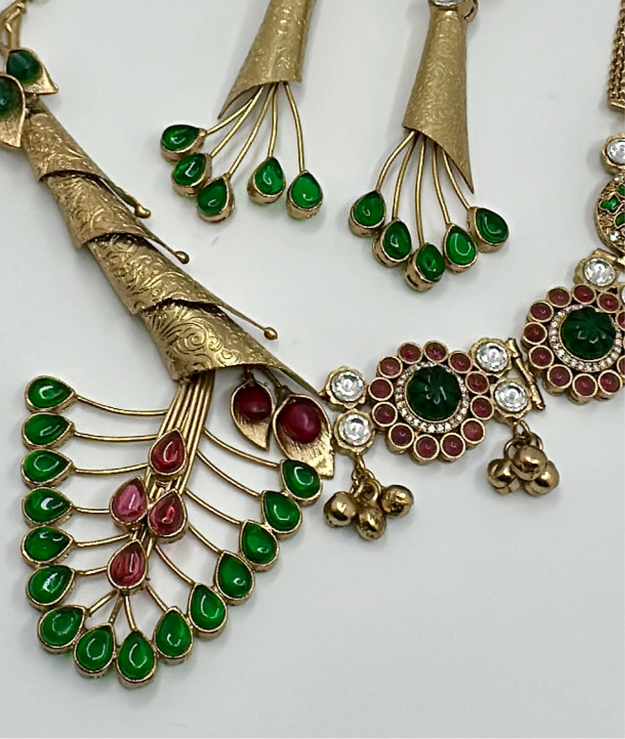 Ruby And Green Temple Inspired Hasli Necklace Set