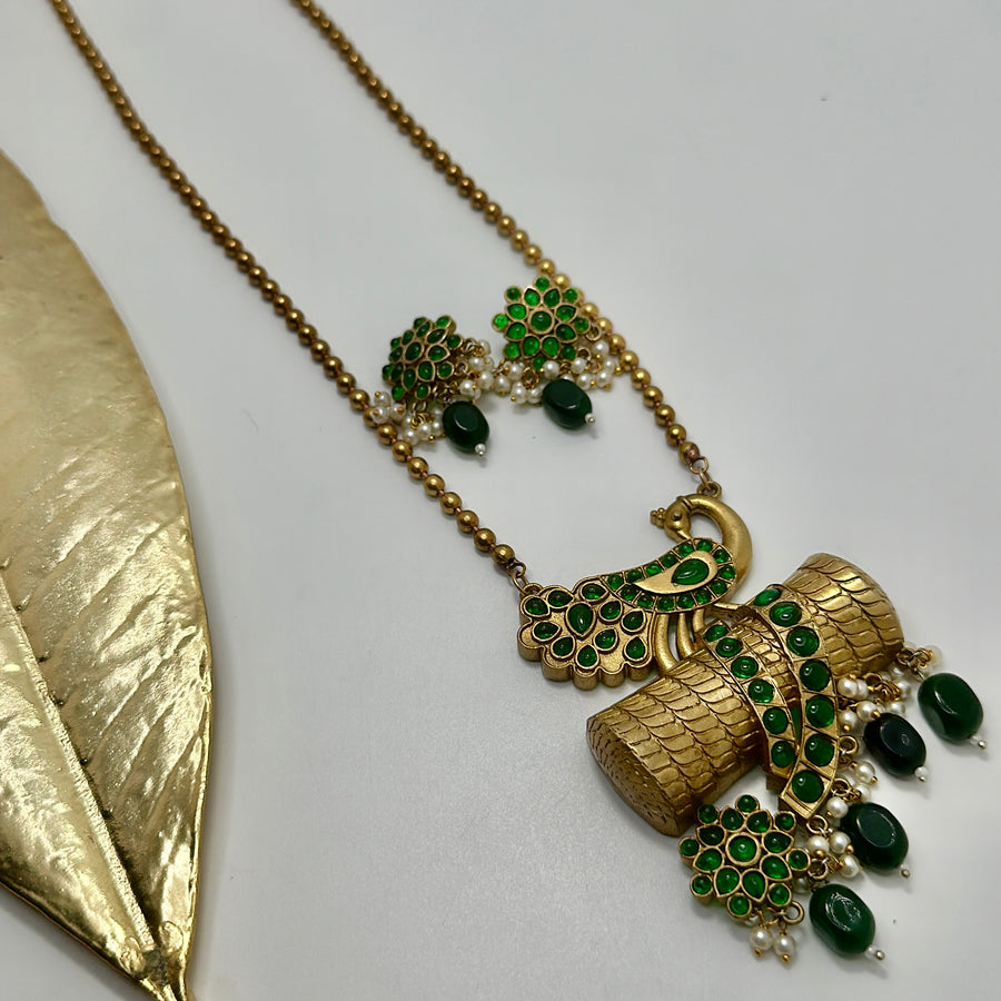 Green Antique Gold Silver Lookalike Necklace Set