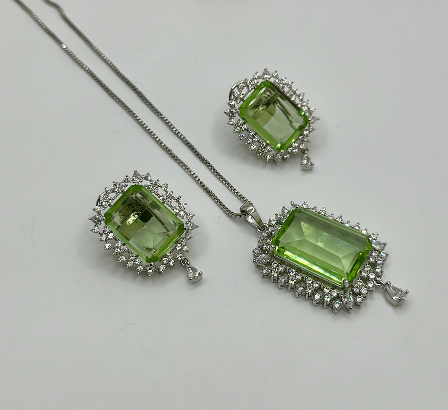 Mint American Diamonds Pendant Set