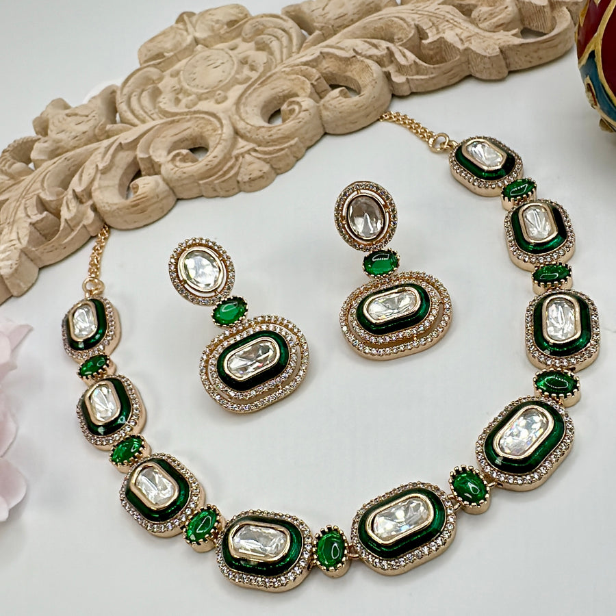 Green Dainty Meenakari Uncut Kundan Necklace Set