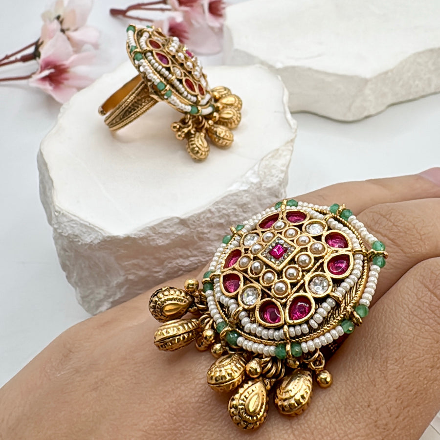 Ruby Green Antique Gold Adjustable Finger Ring