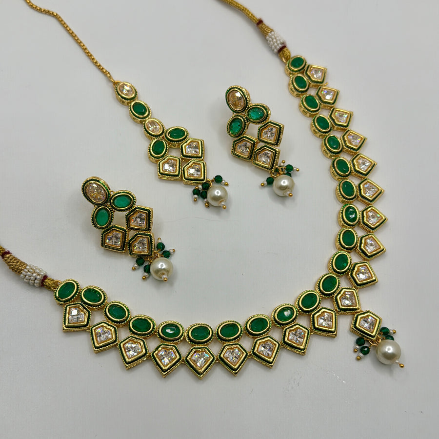 Green Dainty Kundan Necklace Set