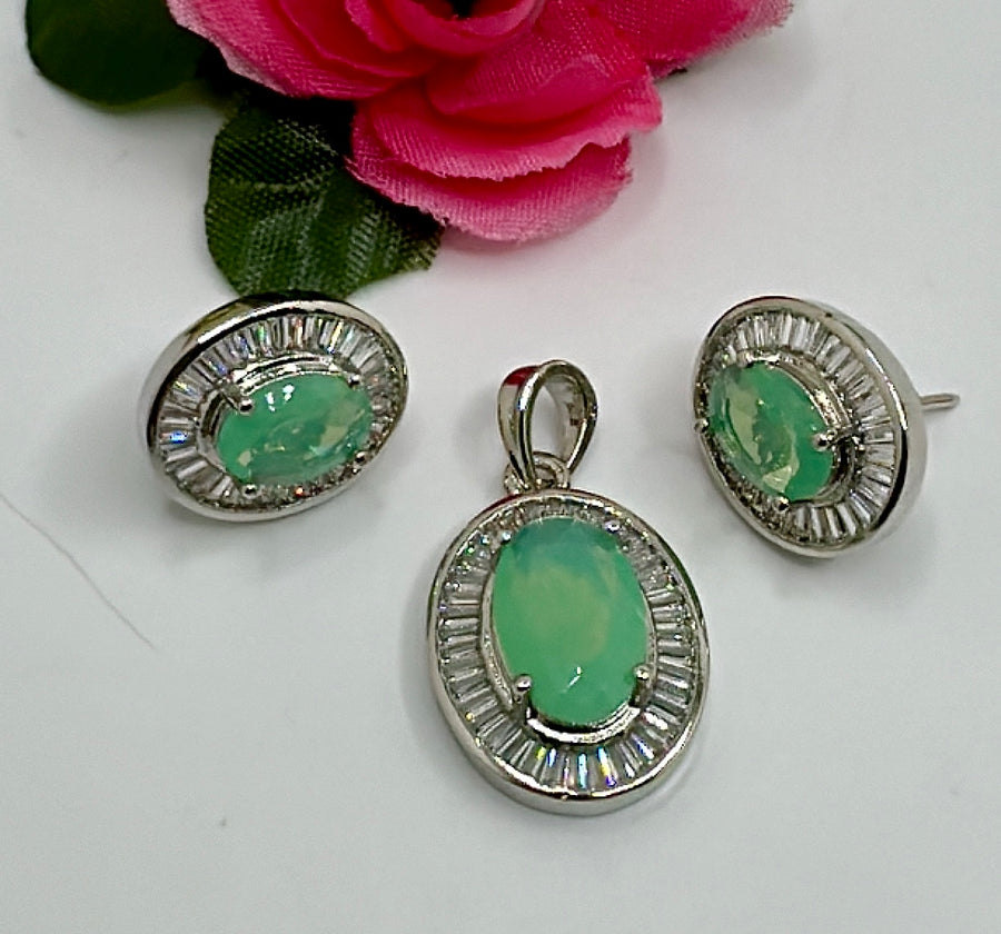 Mint American Diamonds small Pendant Set