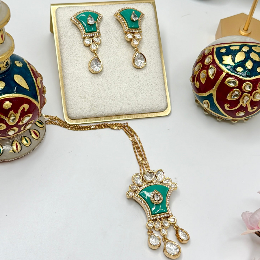 Turquoise Meenakari Dainty Kundan Pendant Set