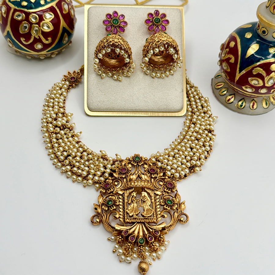 Clear Pearl Antique Gold Temple Inspired Dulha Dulhan Necklace Set