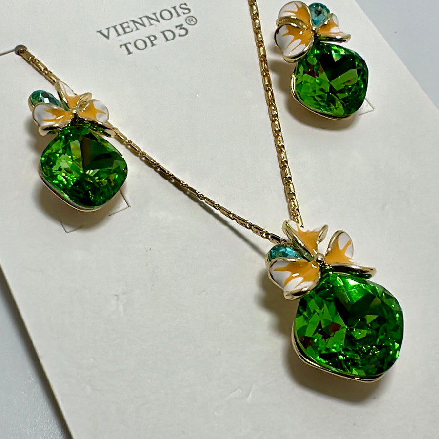 Green Swarovski Crystals Pendant Set