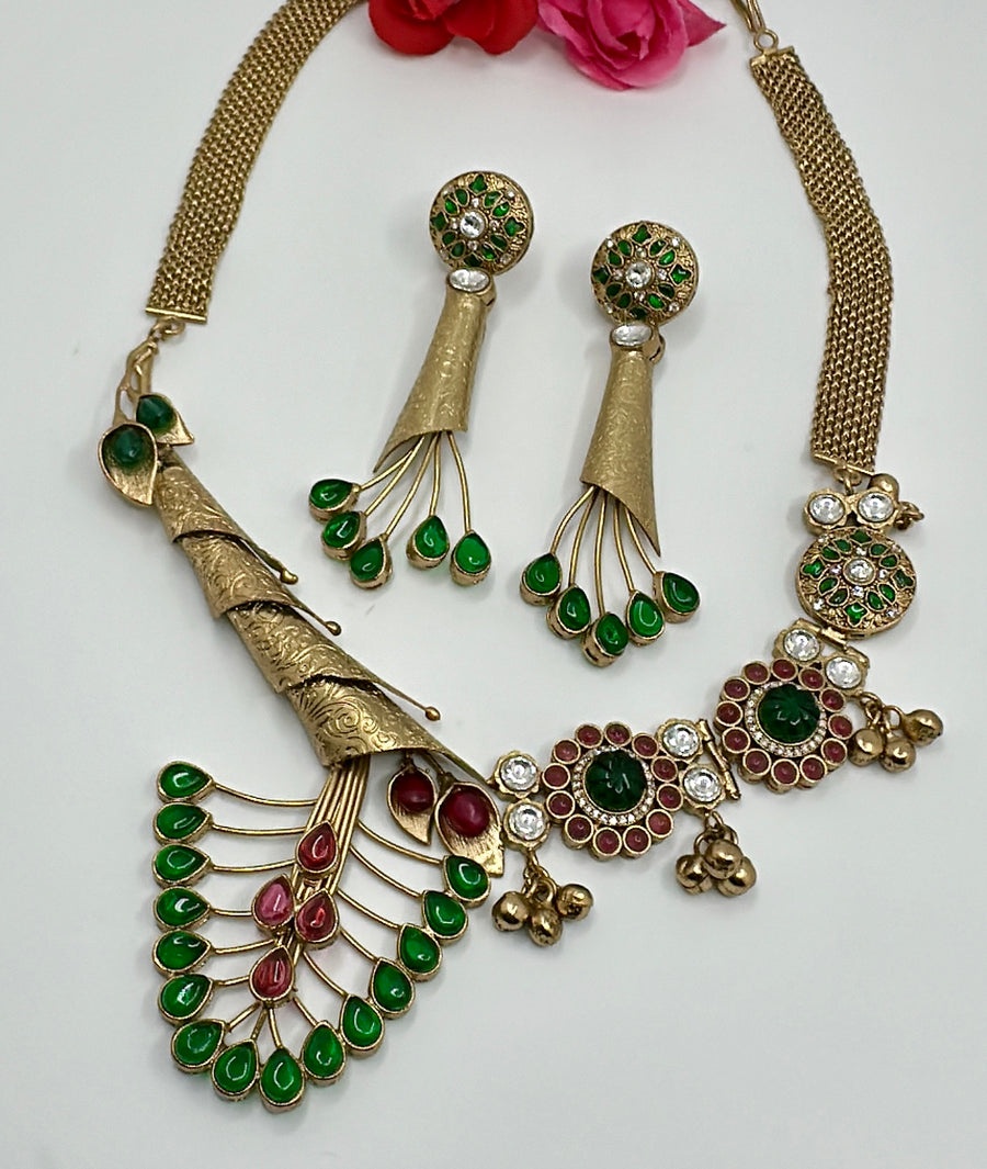 Ruby And Green Temple Inspired Hasli Necklace Set