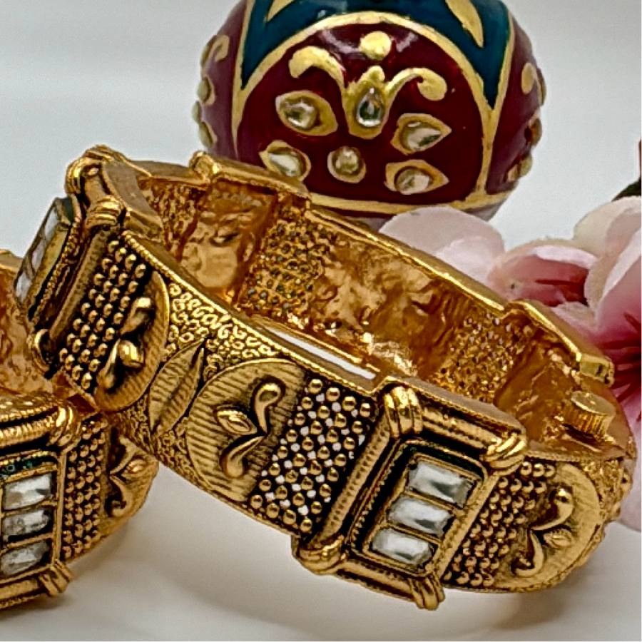 Clear 2.4 Openable Kundan Bangles Pair