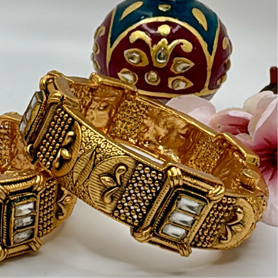 Clear 2.2 Openable Kundan Bangles Pair