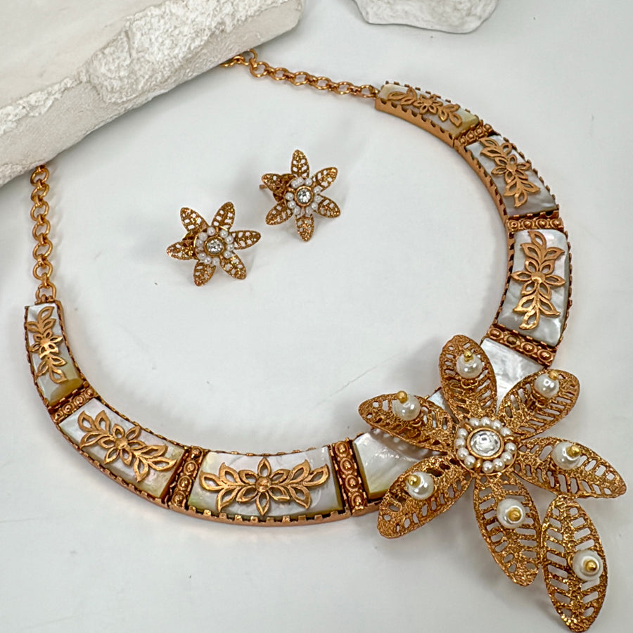 White MOP Apala Inspired Glass Stone & Inlay Work Moissanite Kundan Hasli Necklace Set