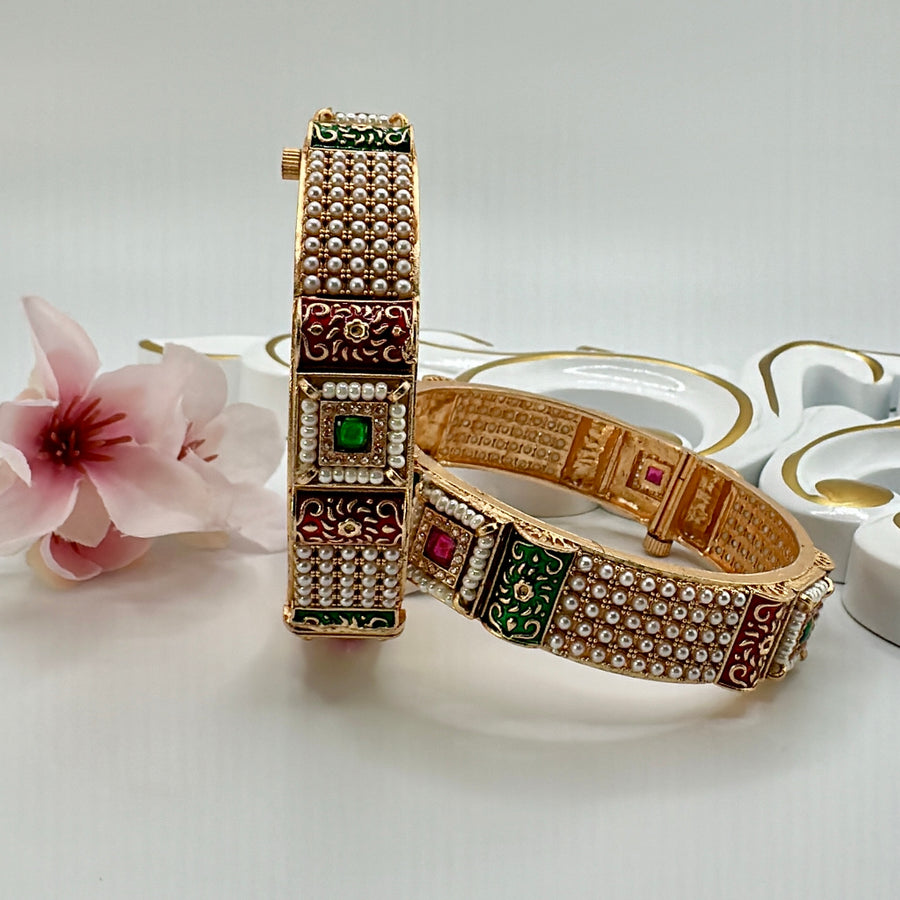 Pearl Antique Gold Openable Rajwadi Bangle Pair With Meenakari (Size 2.6)