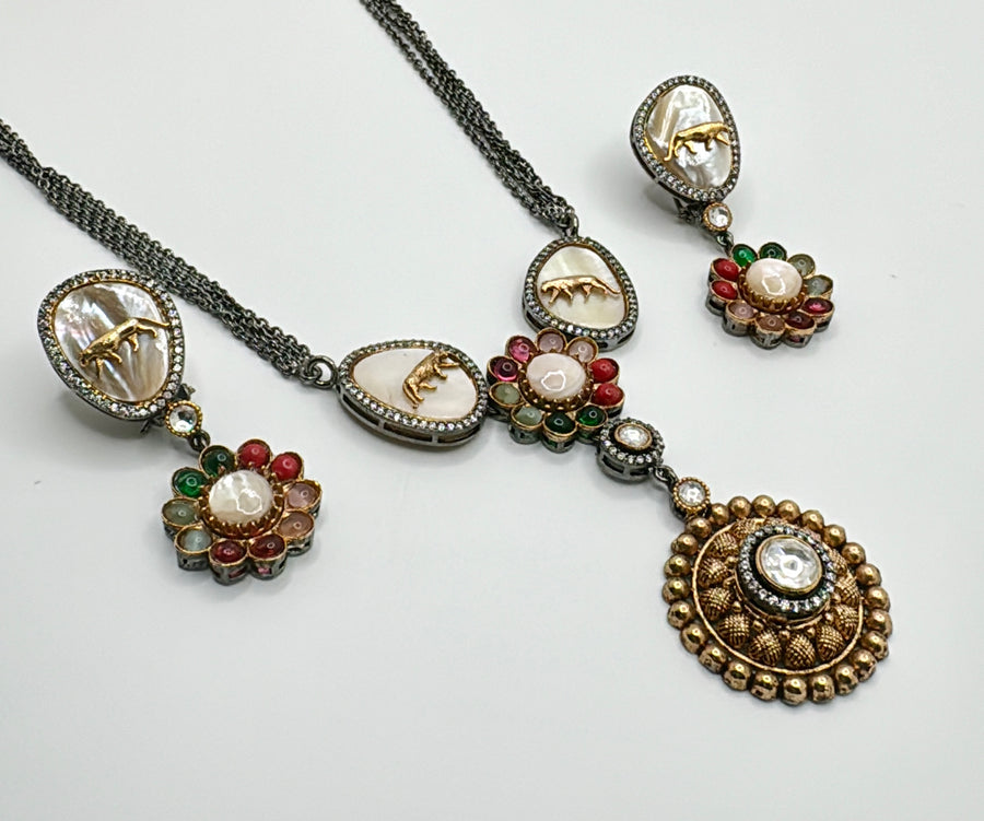 Multi & MOP Sabya Inspired Pendant Set