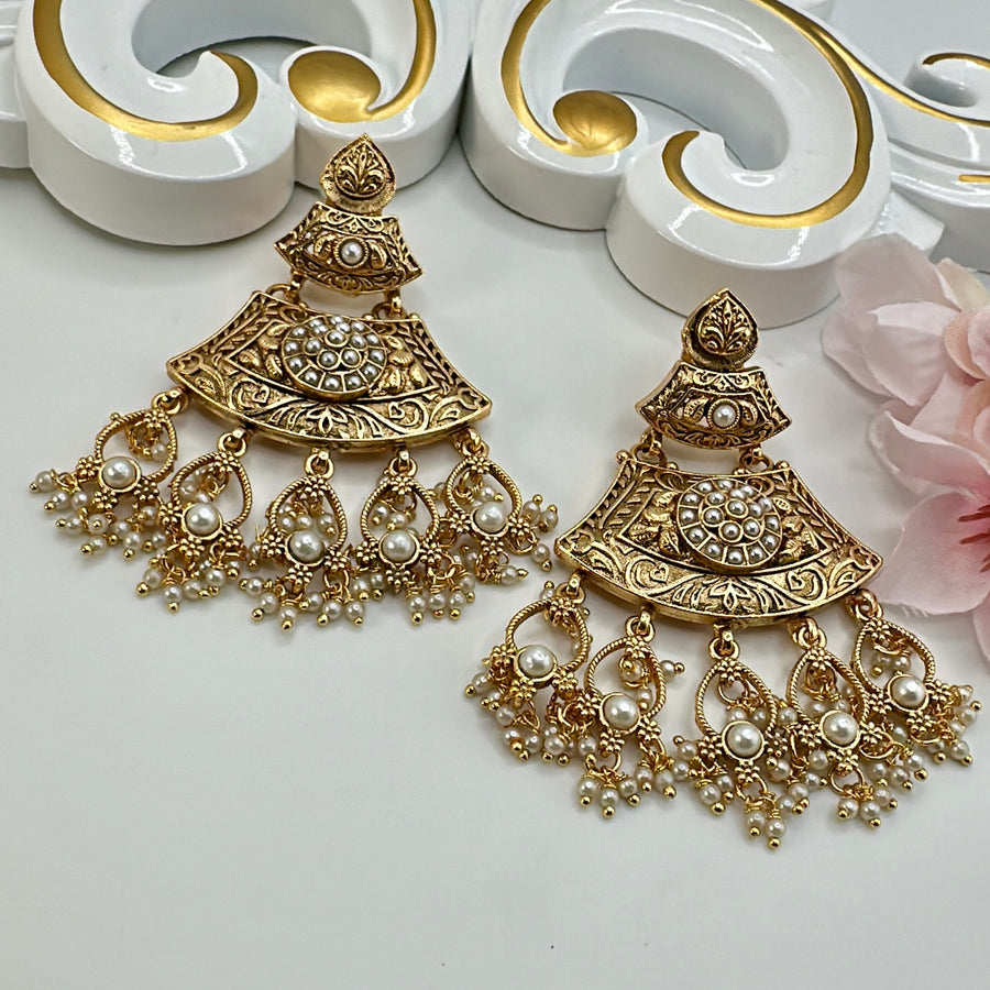 Clear Antique Gold Earrings