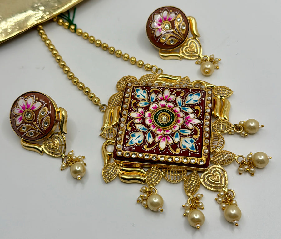 Brown Turquoise Tanjore Diamond Pendant Set