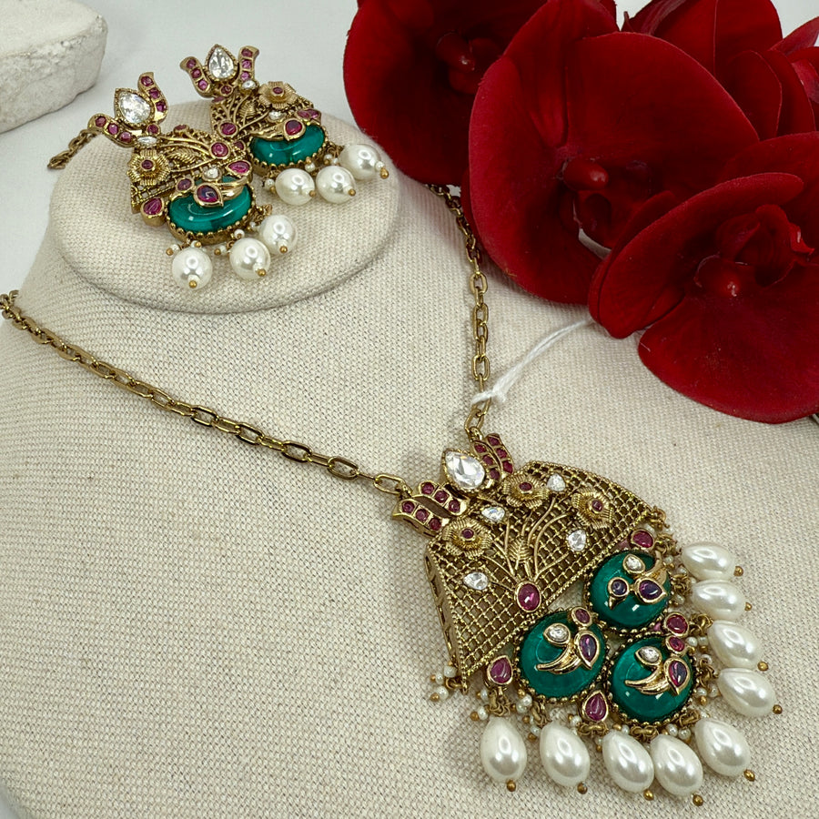 Teal Glass Stone With Inlay Work Silver Lookalike Gold Pendant Necklace Set