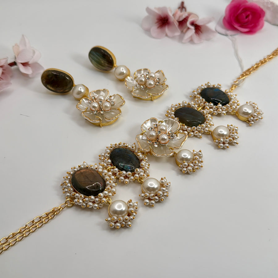 Blue Oval Natural Stone MOP Flower Choker Necklace Set With Baruq Pearls