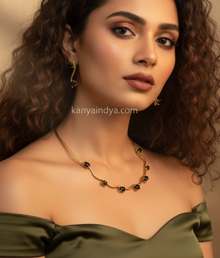 Black Doublet Dainty Necklace Set