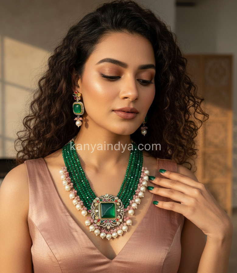Green Doublet Pearls Necklace Set
