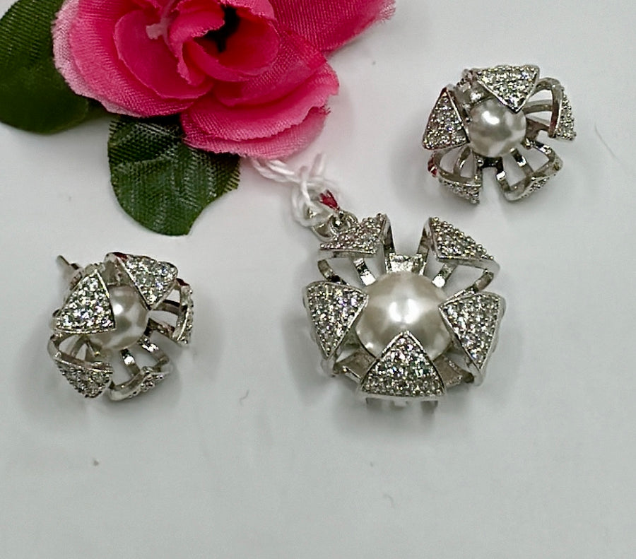 White Pearl American Diamonds Pendant Set