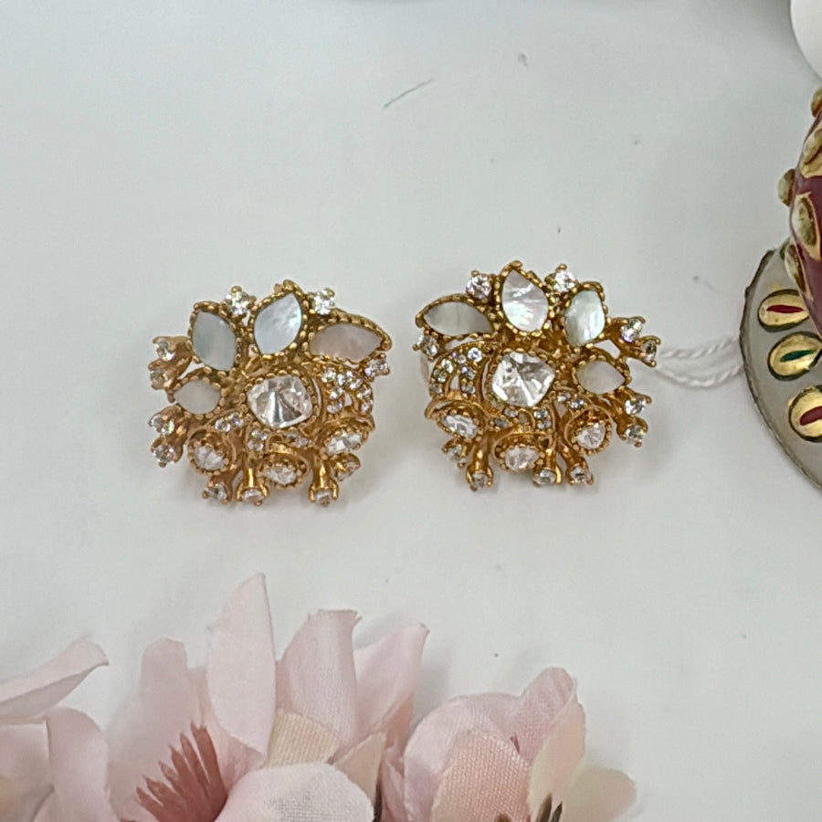 Clear MOP & Moissanite Kundan Stud Earrings