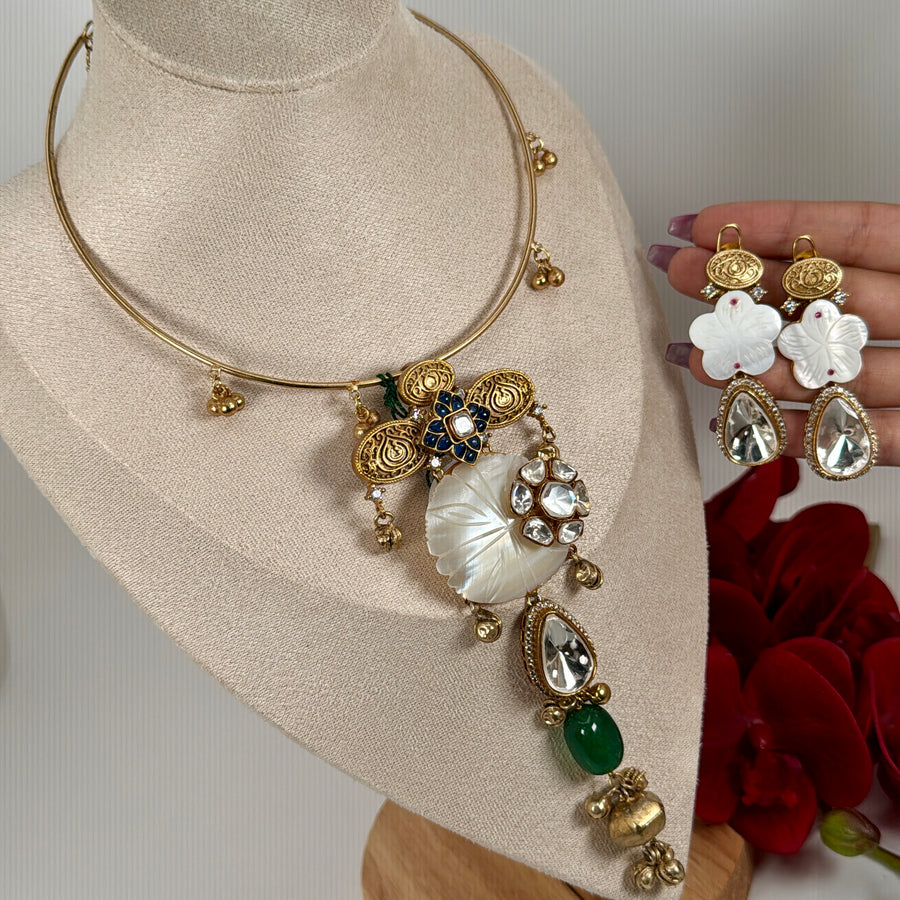 Clear Mother of Pearl Fusion Hasli Necklace Set