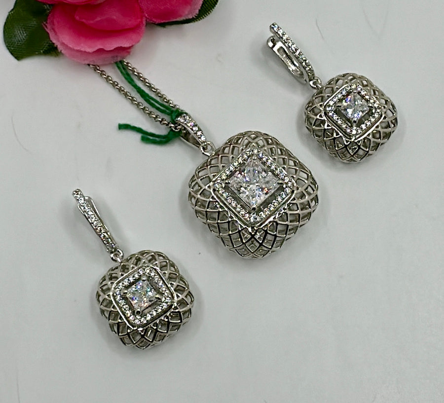 Clear American Diamonds Pendant Set