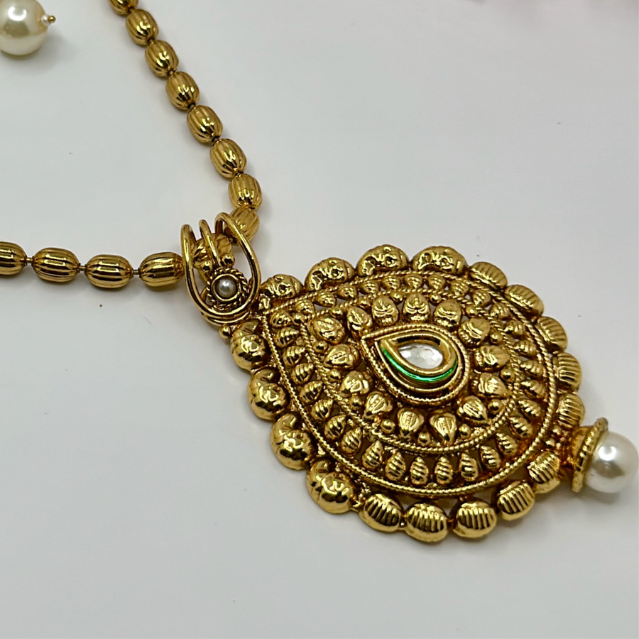 Clear Antique Gold Pendant Set