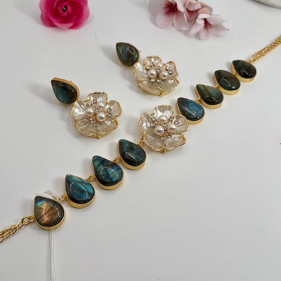 Blue Drops Natural Stone MOP Flower Choker Necklace Set