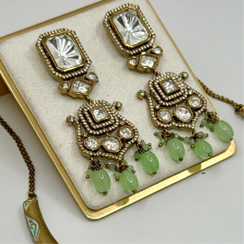 Mint Green Moissanite Hasli Necklace Set With Meenakari