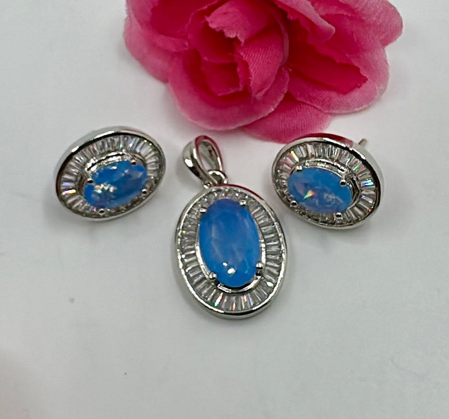 Blue American Diamonds small Pendant Set