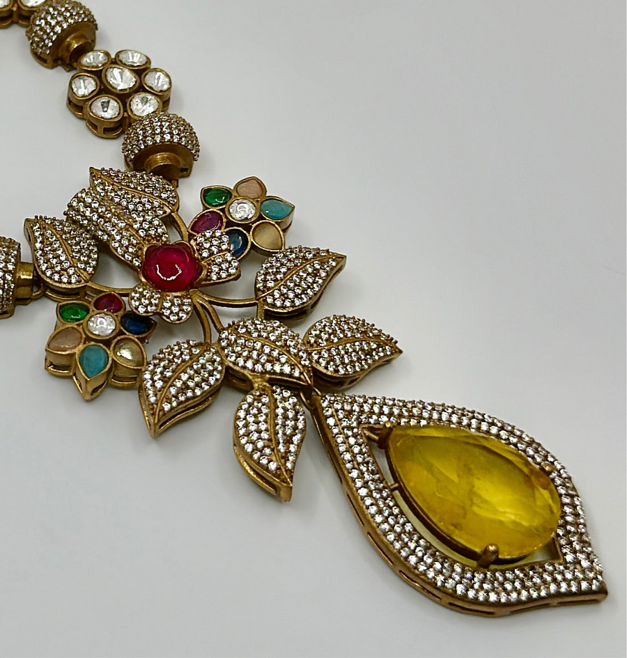 Yellow Moissanite Kundan Necklace Set