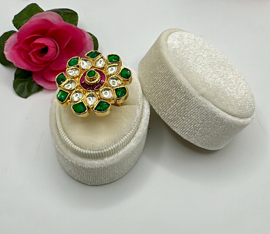 Green Adjustable Kundan Finger Ring