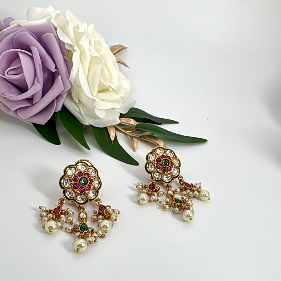 Multi Paachi Kundan Hasli Necklace Set