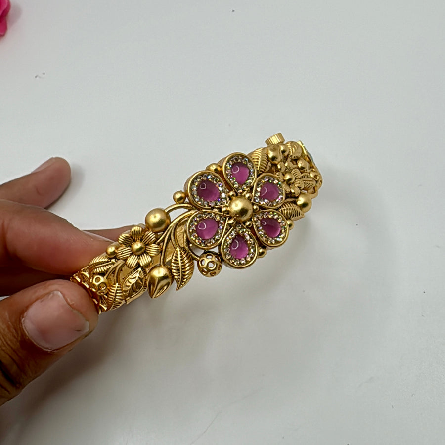 Pink Flower Kundan Bracelet (Openable Size 2.2-2.6)