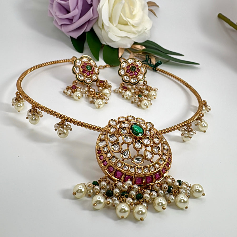 Multi Paachi Kundan Hasli Necklace Set