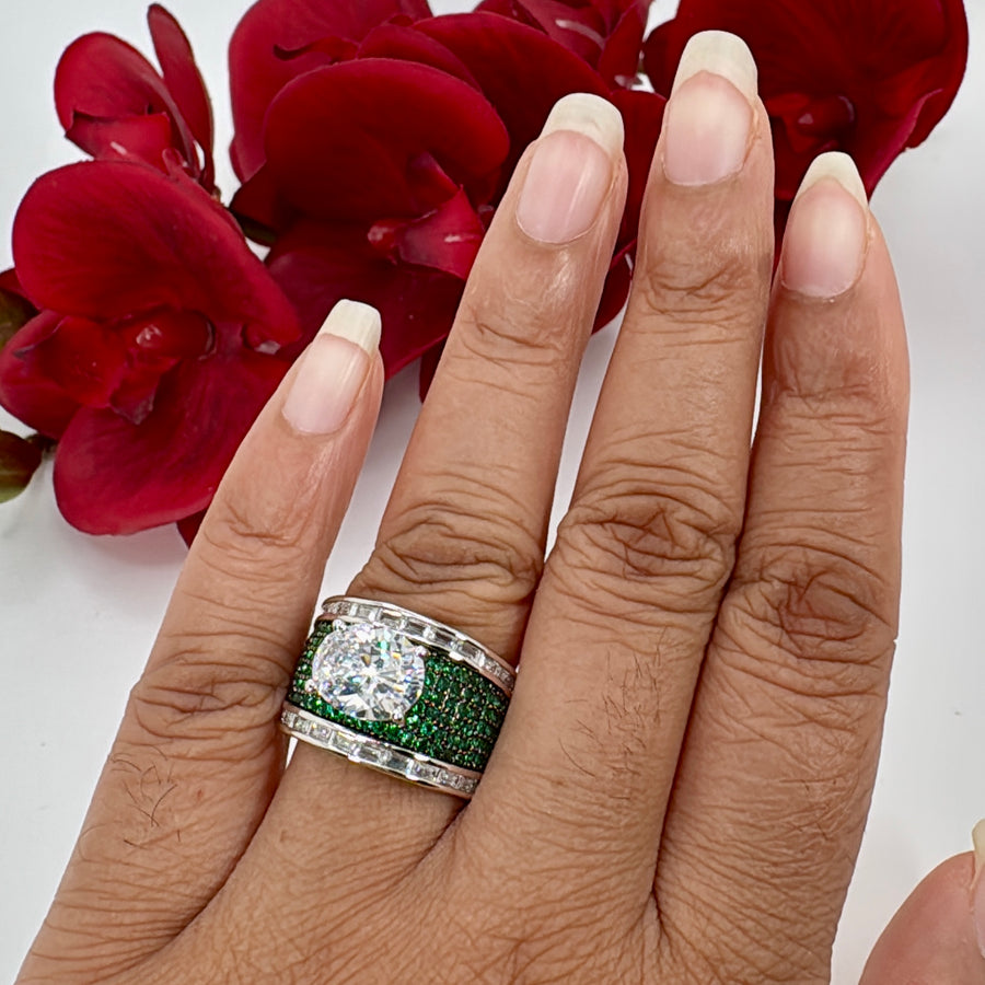 Green Invisible Setting Adjustable Finger Ring