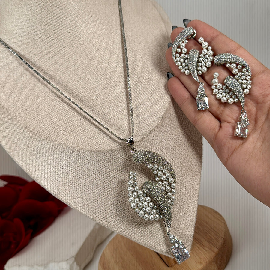 Clear Cubic Zirconia Nano Setting Pearl Pendant Necklace Set