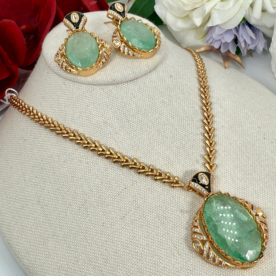 Mint Doublet Dainty Pendant Necklace Set