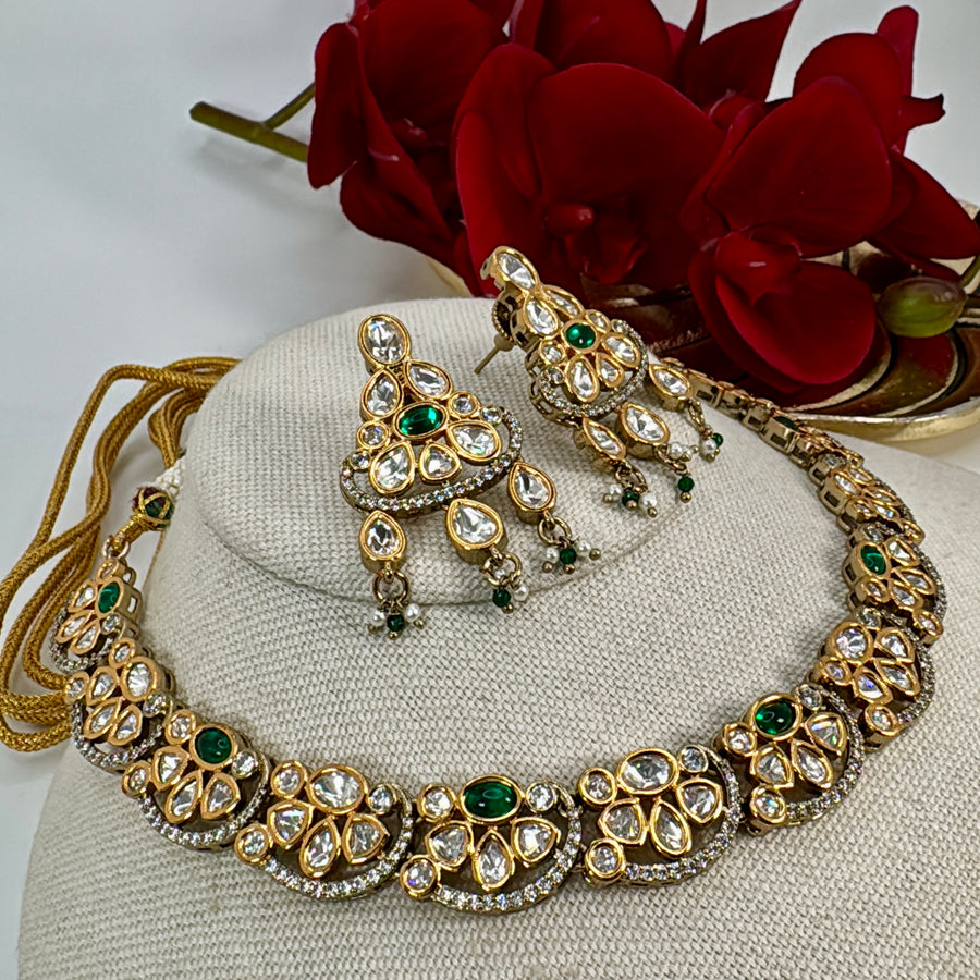 Green Doublet Dainty Polki Necklace Set
