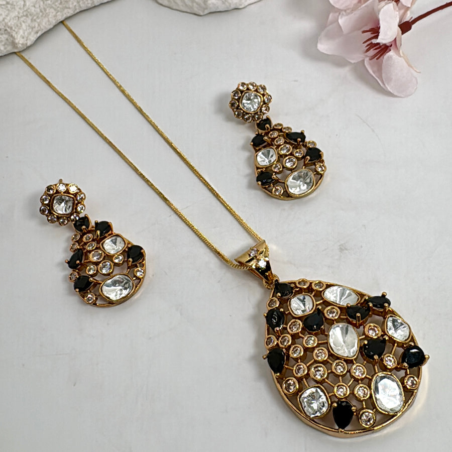 Black American Diamonds Kundan Pendant Necklace Set
