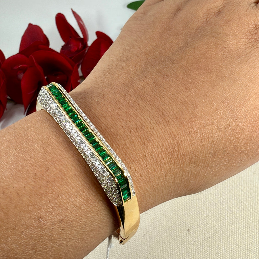 Clear Green Italian Gold Cubic Zirconia Openable Bangle(Fits Size 2.2 to 2.6)