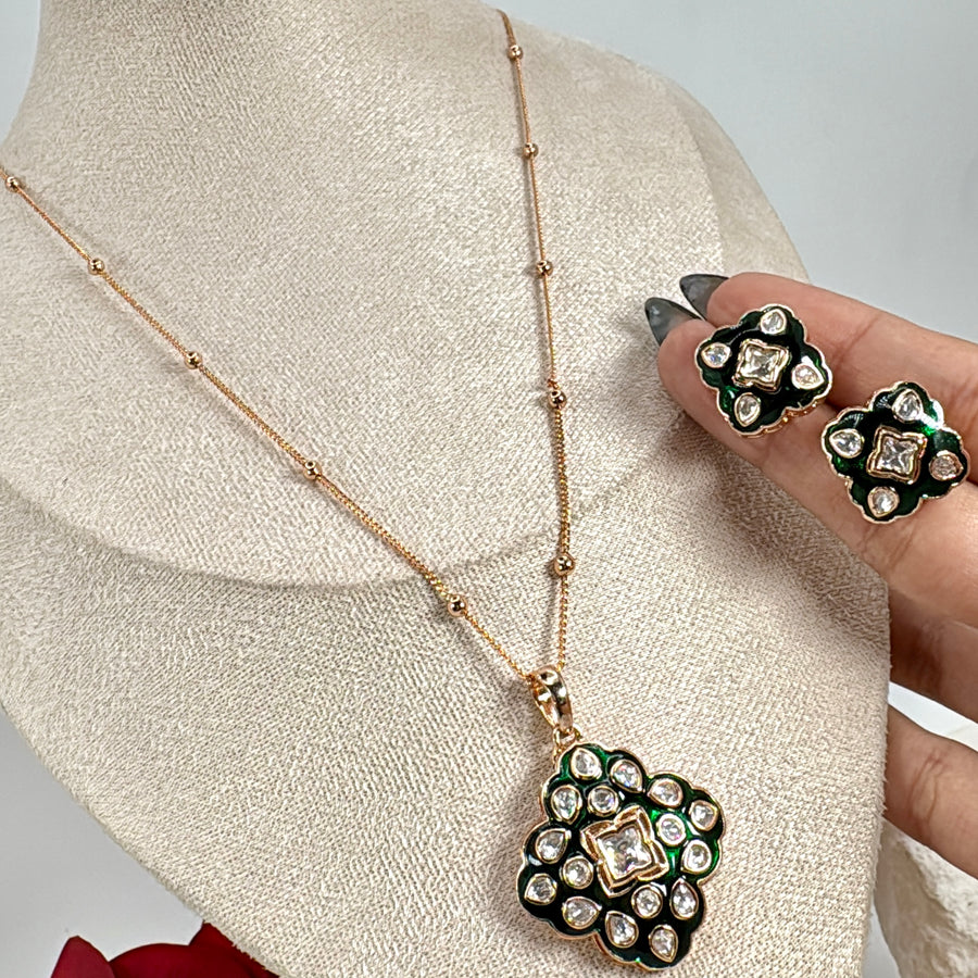 Green Jadau Moissanite Pendant Necklace Set
