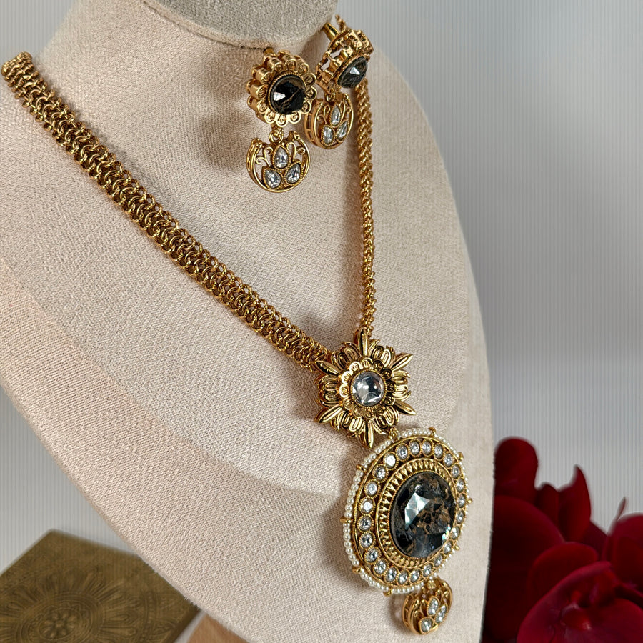 Black Marble Doublet Antique Gold Pendant Necklace Set