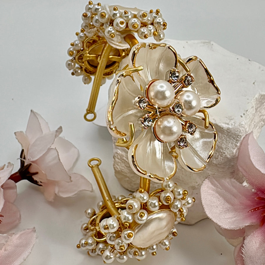 Clear MOP Flower Open Cuff Bangle