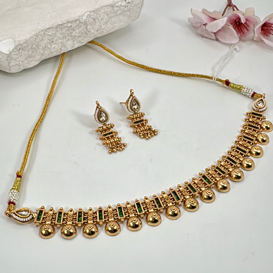 Green Antique Gold Dainty Choker Necklace Set