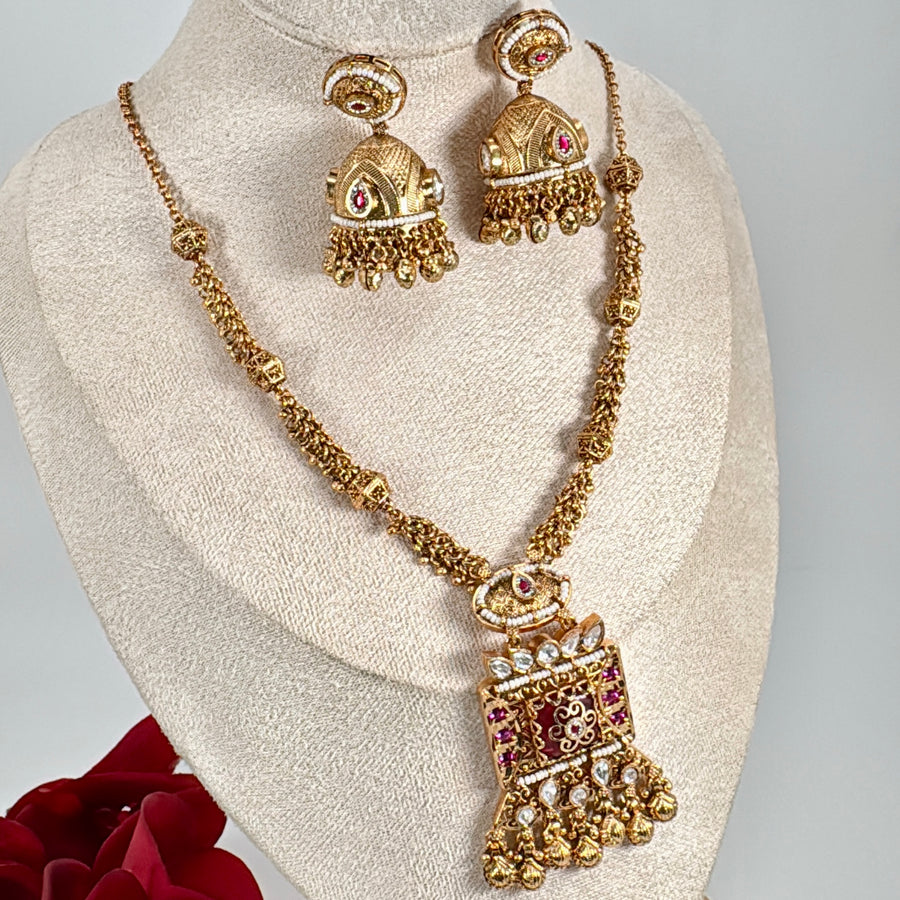 Ruby Antique Gold Heritage Pendant Necklace Set