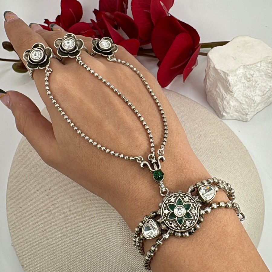 Green Silver Lookalike Adjustable Finger Bracelet