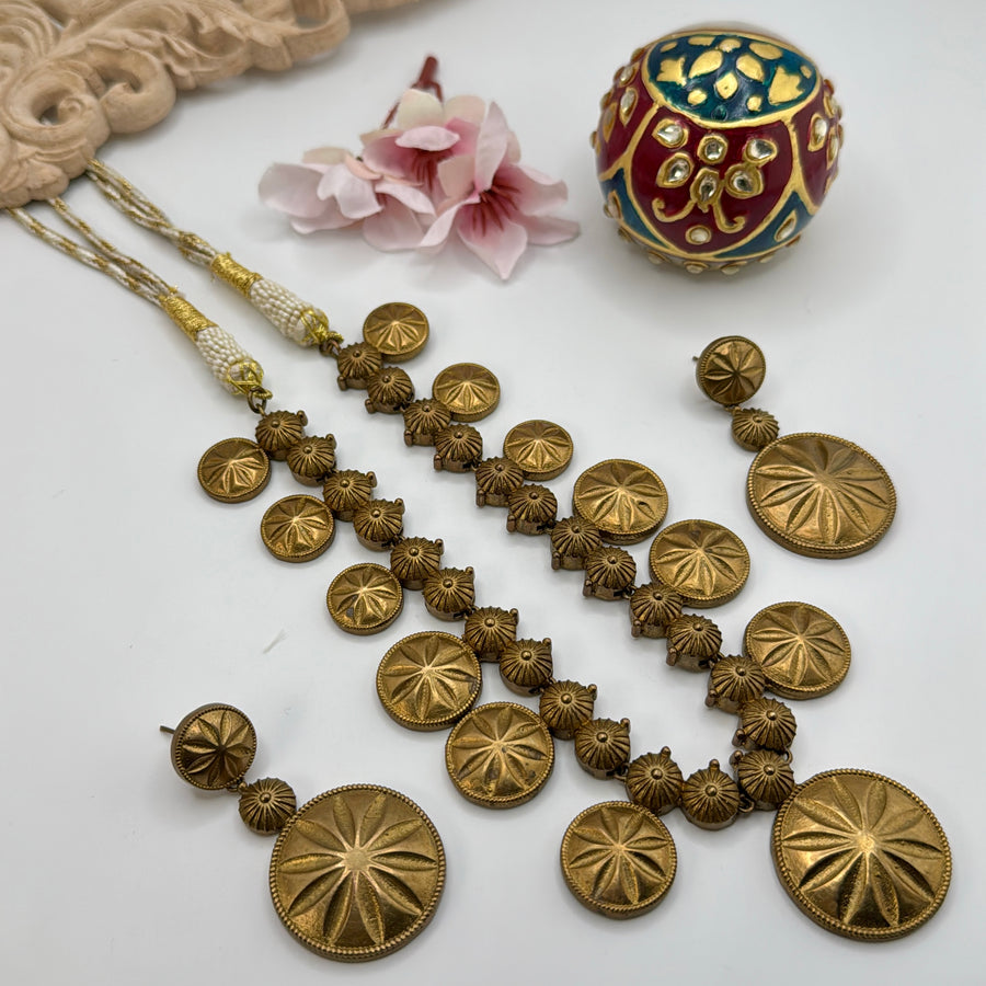 Clear Antique Gold Silver Lookalike Apala Inspired Necklace Set