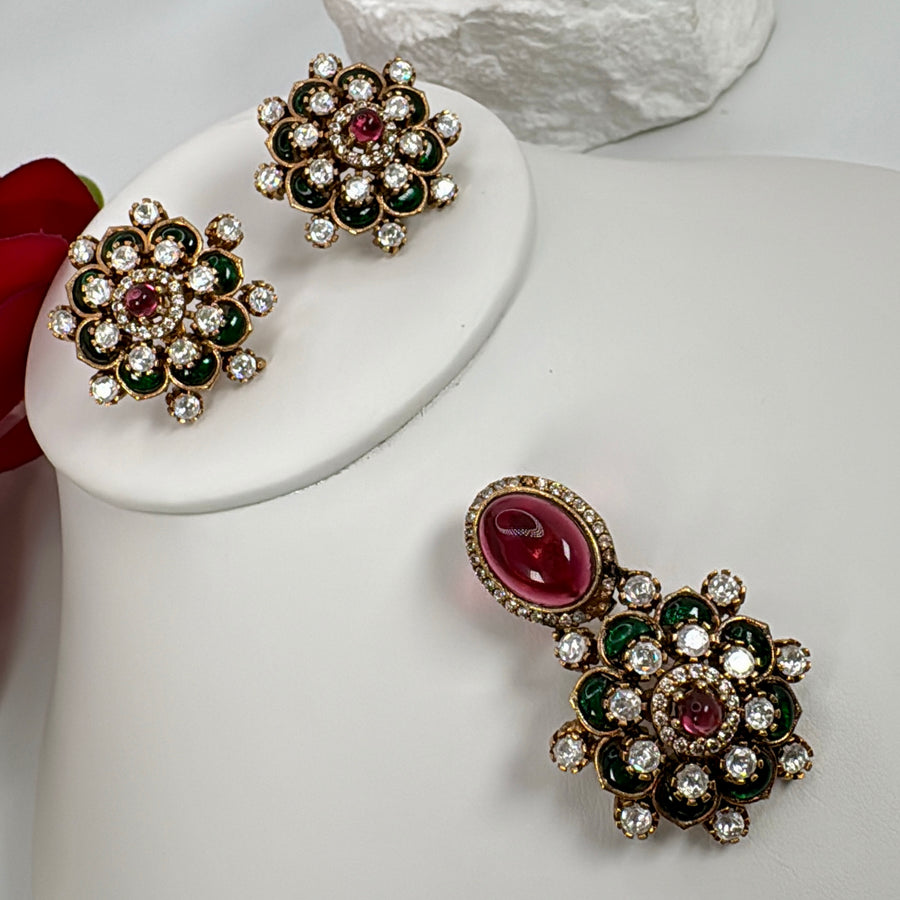 Red Green Jadau Kundan Pendant Set
