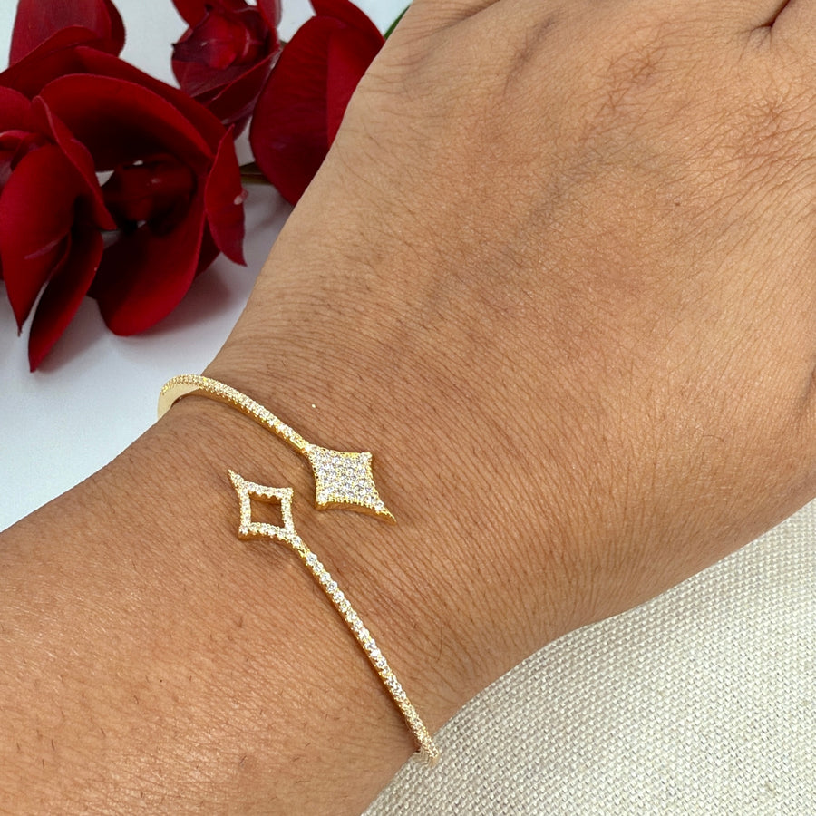 Clear Italian Gold Cubic Zirconia Openable Bangle(One Size Fits All)